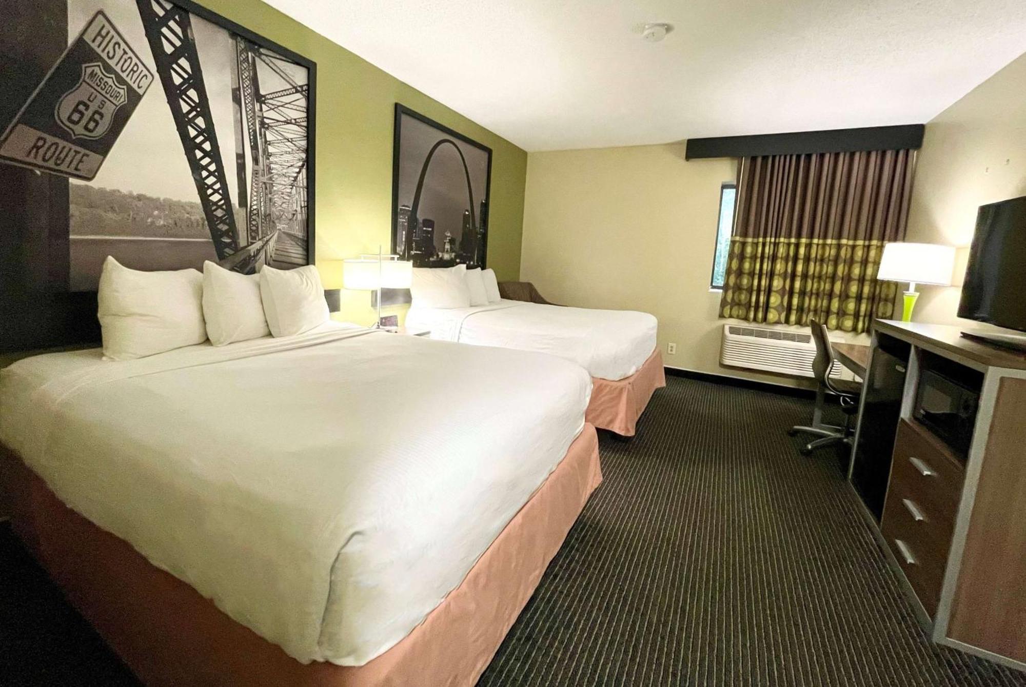 Super 8 By Wyndham St Charles Hotell Saint Charles Eksteriør bilde